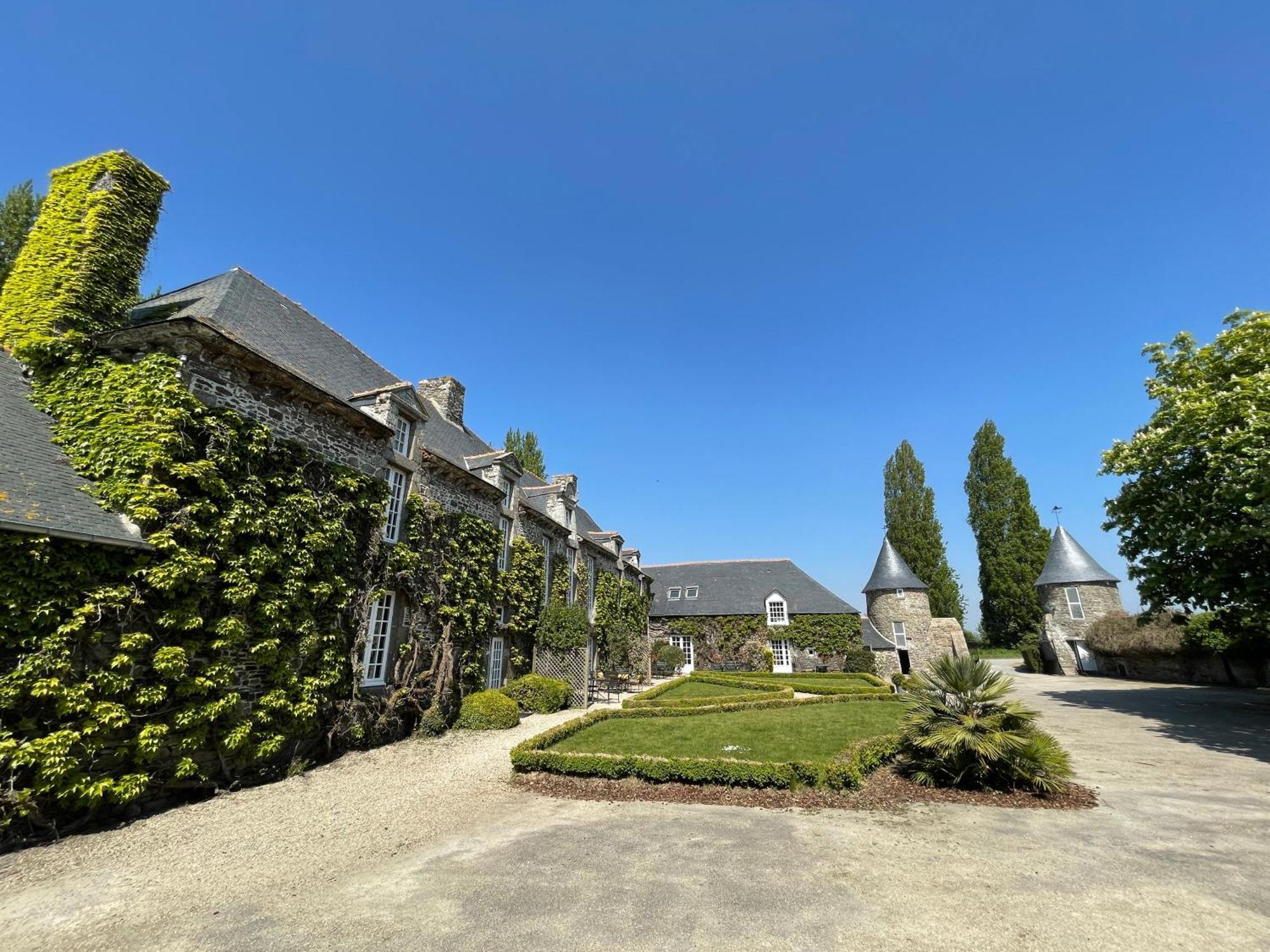 Manoir De La Begaudiere Mont-Dol Room photo